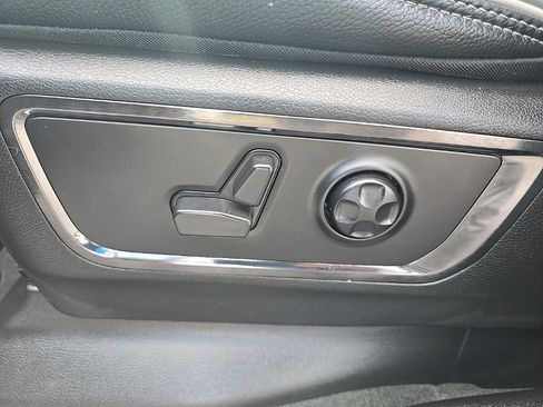 Used 2024 RAM 1500 Limited w/ Trailer Tow Group image 29