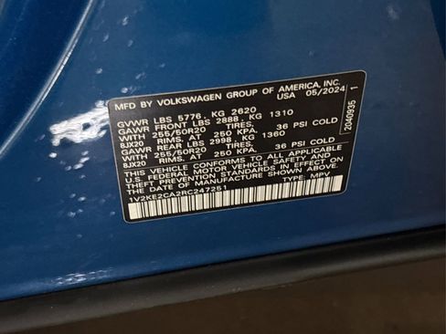 Used 2024 Volkswagen Atlas Cross Sport SE w/ Panoramic Sunroof Package image 15
