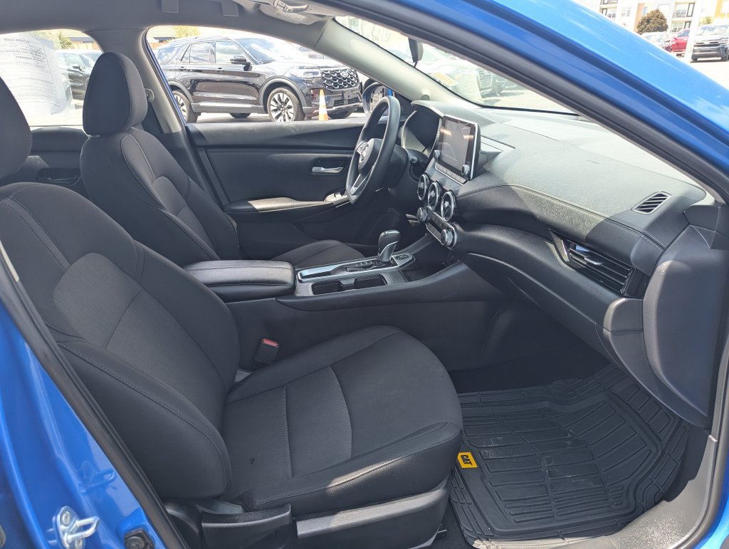 Used 2024 Nissan Sentra SV FWD image 32