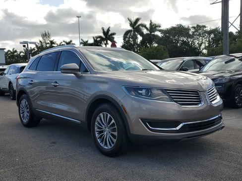 Used 2018 Lincoln MKX Select w/ Select Plus Package image 28