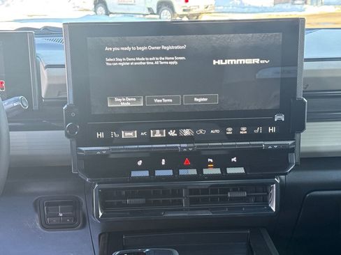 New 2026 GMC Hummer EV 4x4 Crew Cab image 21