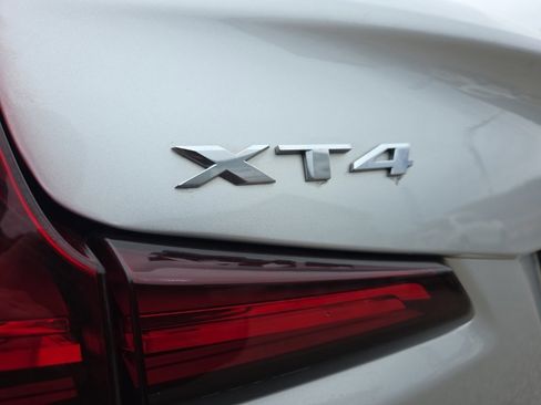 Used 2019 Cadillac XT4 Premium Luxury w/ Cold Weather Package image 9