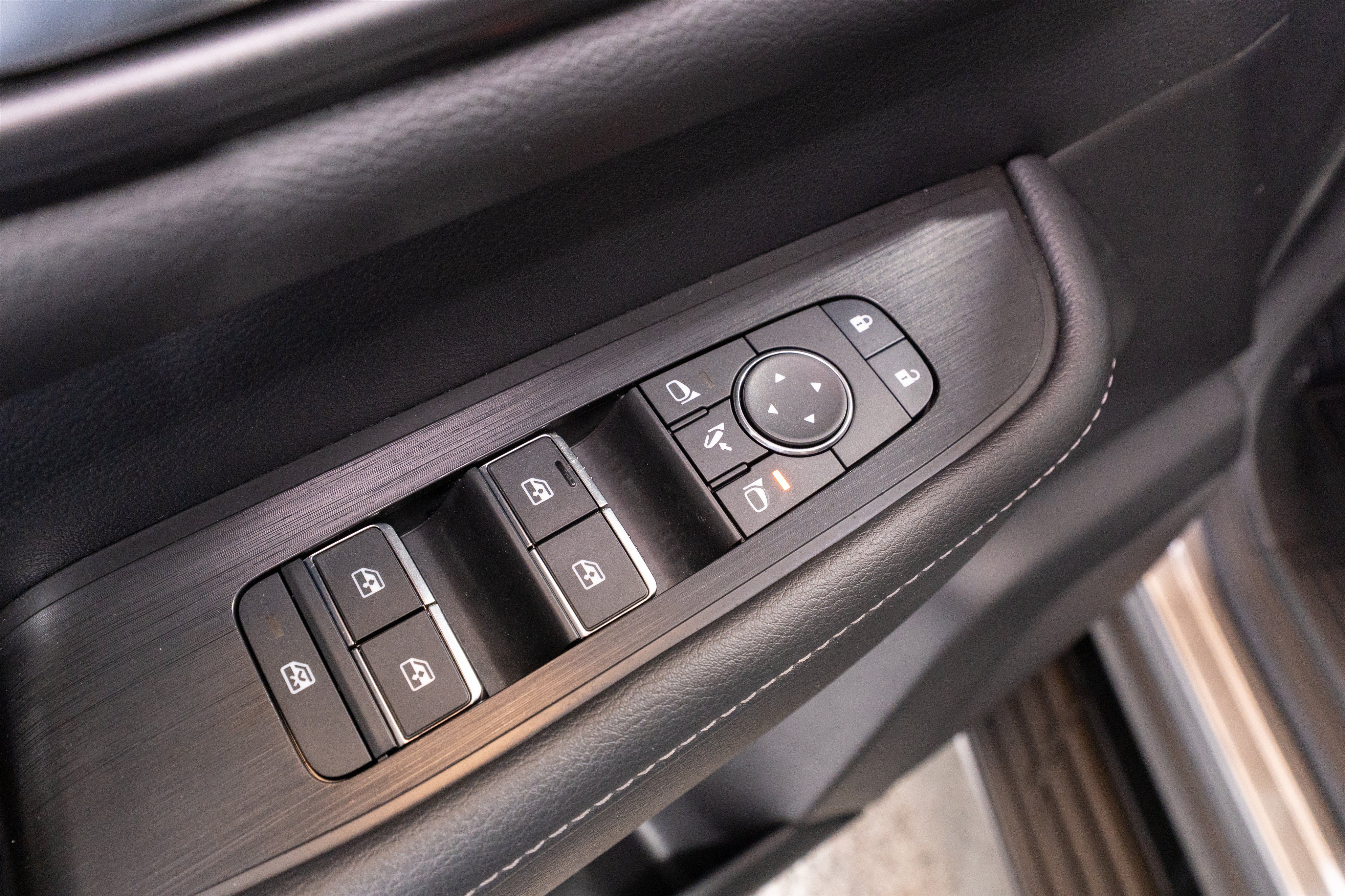 Used 2026 Nissan Armada SL RWD image 16