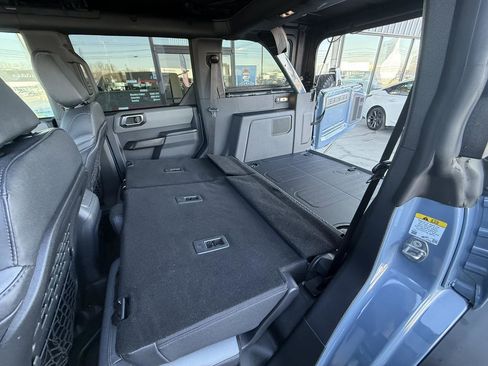 Used 2024 Ford Bronco Black Diamond image 46