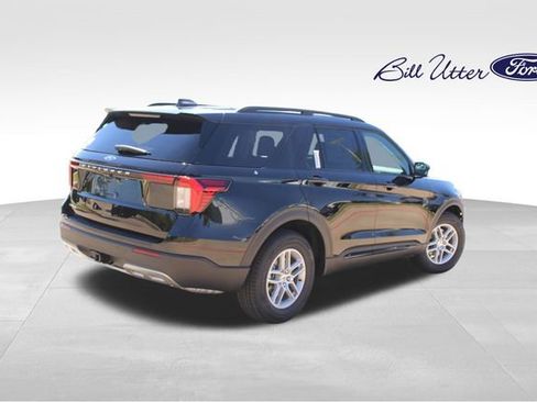 New 2026 Ford Explorer Active image 3