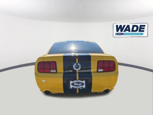 Used 2006 Ford Mustang GT RWD image 6