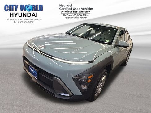 Used 2024 Hyundai Kona SE AWD/4WD image 2