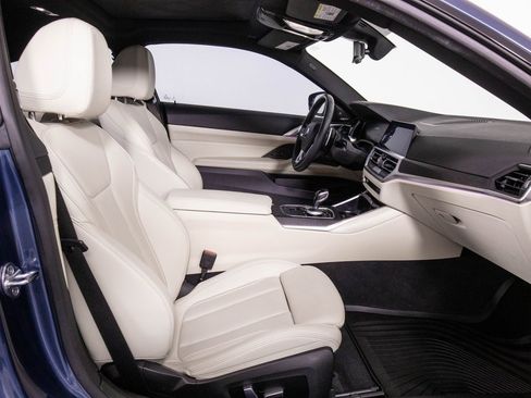Used 2023 BMW 430i Coupe w/ Premium Package image 10