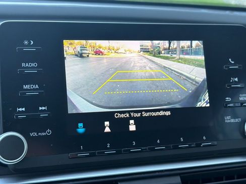 Used 2020 Honda Accord LX image 24