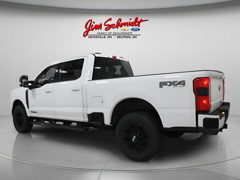 Used 2025 Ford F250 Lariat w/ Black Appearance Package AWD/4WD image 4