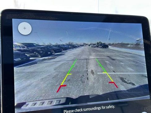 Used 2023 Ford F150 Lightning Platinum image 32