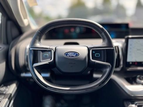 Certified 2025 Ford Expedition Max Platinum AWD/4WD image 47