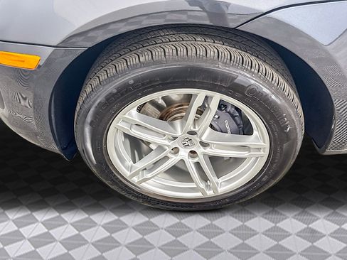 Used 2023 Porsche Macan image 32