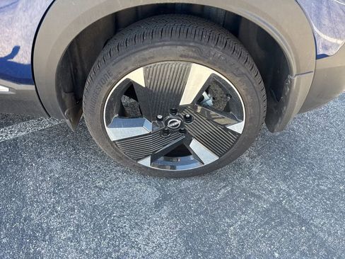 Used 2025 Nissan Kicks SR image 14