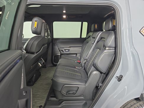 Used 2024 Rivian R1S Adventure AWD/4WD image 21