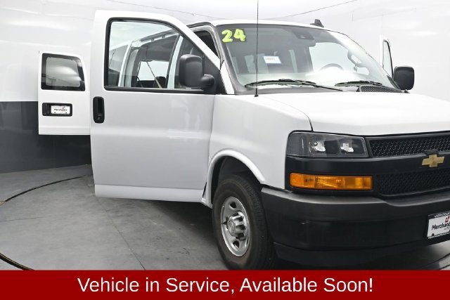 Used 2024 Chevrolet Express 3500 LS RWD image 38