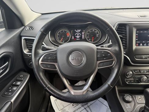 Used 2019 Jeep Cherokee Latitude Plus w/ Cold Weather Group image 12