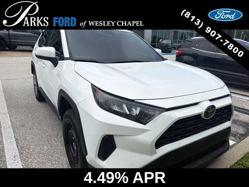 Used 2022 Toyota RAV4 LE FWD image 1