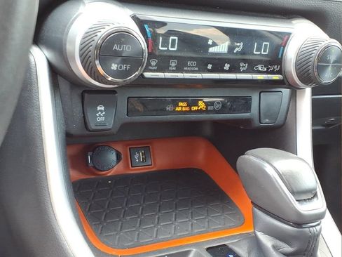 Used 2024 Toyota RAV4 Adventure AWD/4WD image 7