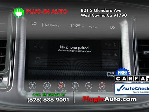 Used 2017 Dodge Challenger SXT image 28