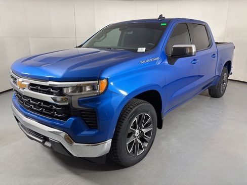 Used 2024 Chevrolet Silverado 1500 LT RWD image 4