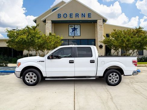 Used 2013 Ford F150 XLT w/ XLT Chrome Pkg image 2