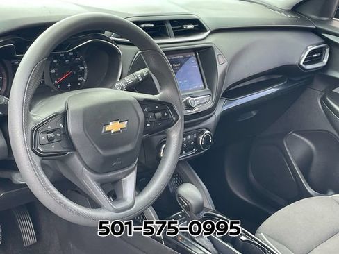 Used 2023 Chevrolet TrailBlazer LT FWD image 8
