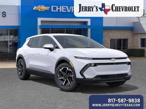 New 2026 Chevrolet Equinox EV LT image 9