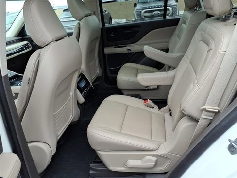 Used 2023 Lincoln Aviator Reserve w/ Elements Package Plus image 12