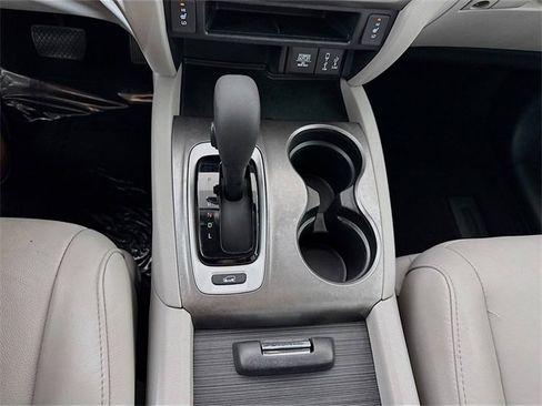 Used 2017 Honda Pilot EX-L image 14