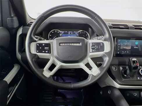 Used 2023 Land Rover Defender 110 X-Dynamic SE image 11