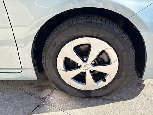 Used 2012 Toyota Prius Two image 13