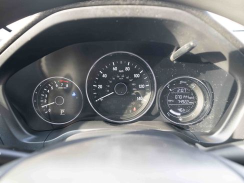 Used 2022 Honda HR-V LX image 16