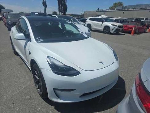 Used 2023 Tesla Model 3 Standard Range RWD image 1
