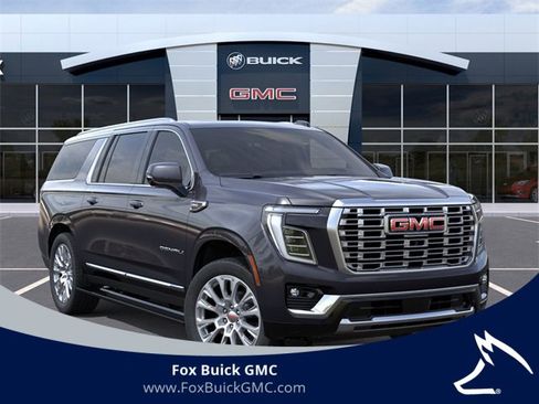Used 2026 GMC Yukon XL Denali w/ Sun & Power Step Package image 7