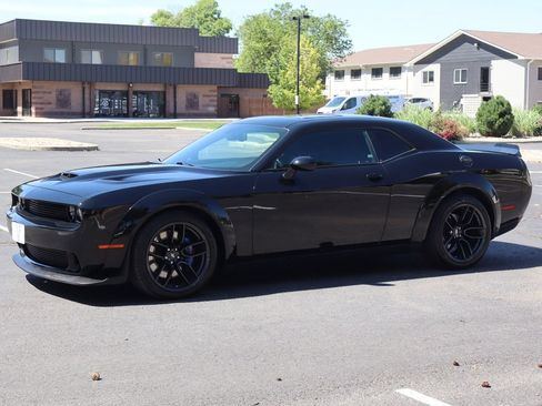 Used 2020 Dodge Challenger R/T Scat Pack RWD image 10