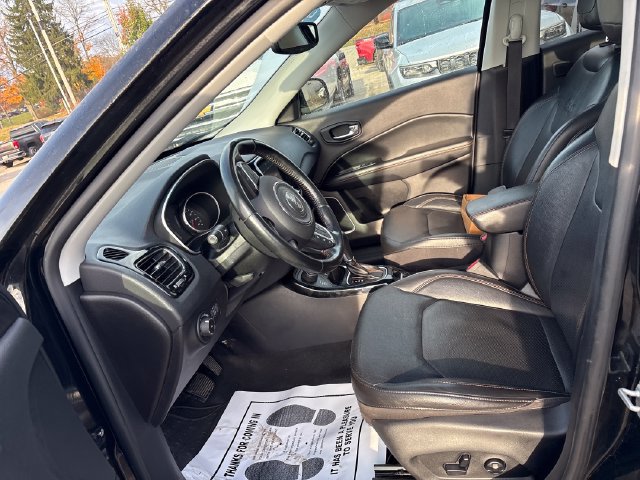 Used 2021 Jeep Compass Limited w/ Sun and Sound Group AWD/4WD image 8