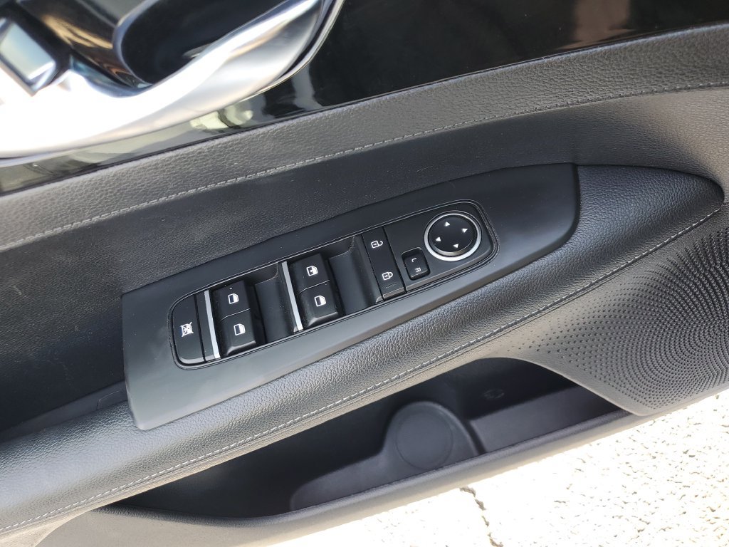 Used 2023 Kia Forte GT-Line FWD image 32