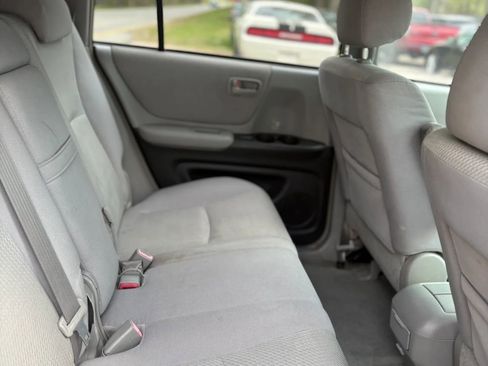 Used 2006 Toyota Highlander 2WD image 16