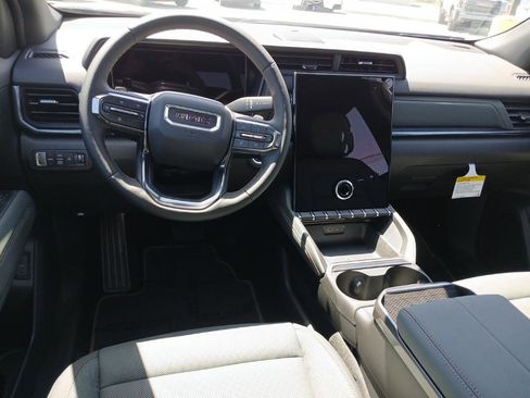 New 2026 GMC Terrain AT4 w/ Convenience Package III image 13