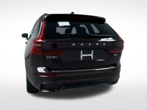 New 2026 Volvo XC60 B5 Core w/ Protection Package Premier image 22