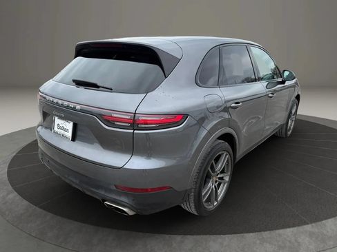Used 2021 Porsche Cayenne AWD/4WD image 6