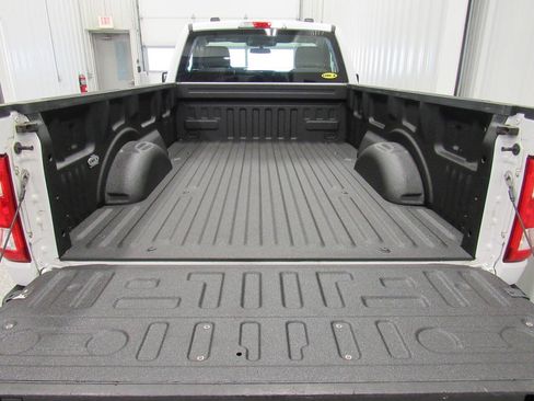 Used 2021 Ford F150 XL w/ Equipment Group 101A High RWD image 16