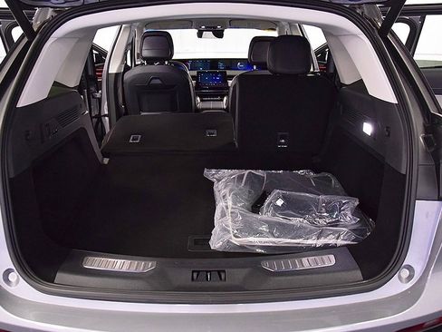 Used 2024 Lincoln Nautilus Reserve image 32