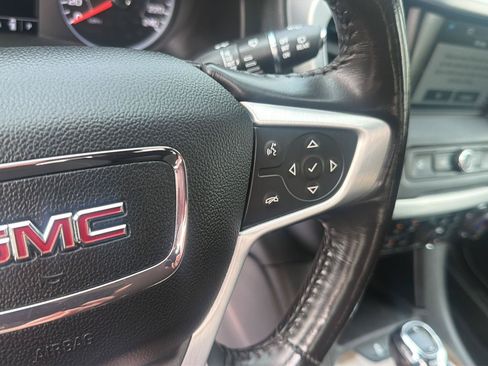 Used 2019 GMC Acadia SLE AWD/4WD image 19