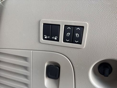 Used 2020 GMC Yukon Denali w/ Denali Ultimate Package image 31