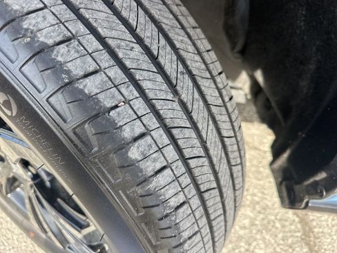 Used 2024 Toyota RAV4 SE image 30