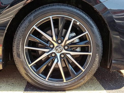 Used 2024 Toyota Camry SE FWD image 8