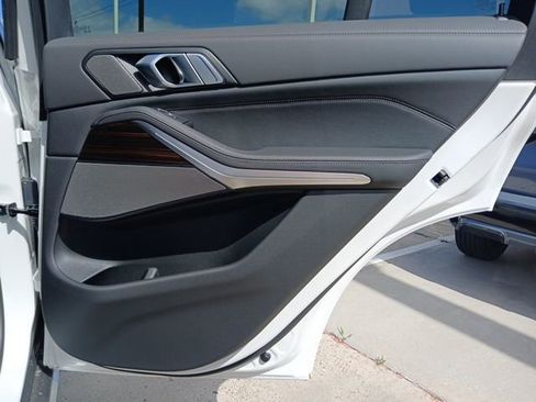 New 2026 BMW X5 sDrive40i RWD image 11