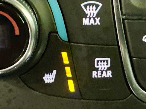 Used 2023 Chevrolet Traverse LT w/ Midnight/Sport Edition image 19